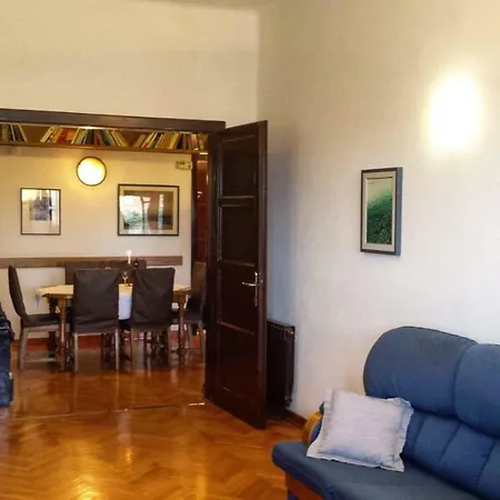 Point Zero - Giardini Central Square Italianate Penthouse