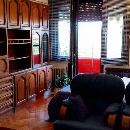 Apartment Point Zero - Giardini Central Square Italianate Penthouse